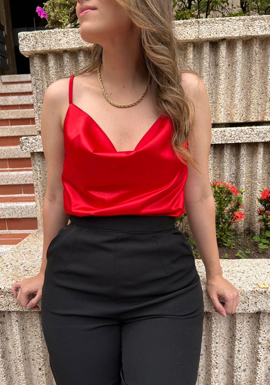 BLUSA DRAPEADA ROJA